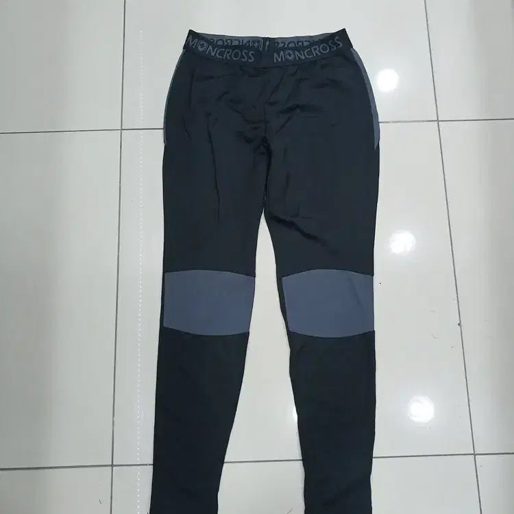[BUNJANG] Moncross 90 Leggings Sports Pants / 몽크로스 90 레깅스 스포츠바지 중고 허리밴딩 허리단면33 총길이88