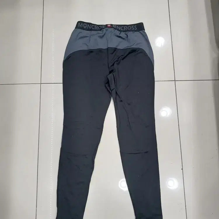 [BUNJANG] Moncross 90 Leggings Sports Pants / 몽크로스 90 레깅스 스포츠바지 중고 허리밴딩 허리단면33 총길이88