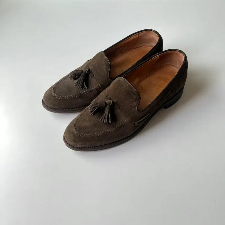 [BUNJANG] Loake Suede Tassel Loafers / 로크 스웨이드 테슬로퍼 ( 6 1/2 )