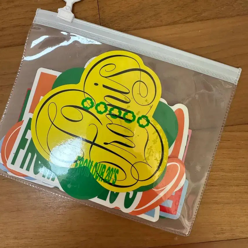 [BUNJANG] fromis_9 Yeongdeungpo Pop-Up Store Sticker / [판매] 프로미스나인 영등포 팝업 스타커 굿즈