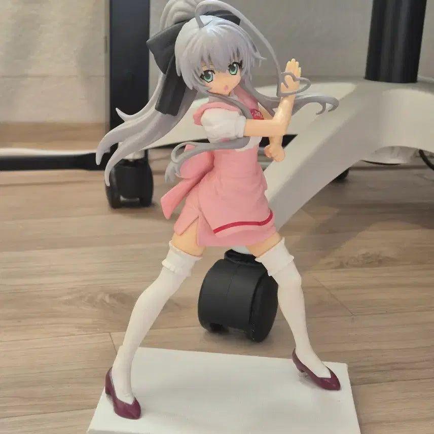 [BUNJANG] Nyarko-san Pink Maid Figure / 기어와라 냐루코양 핑크메이드 피규어 고전
