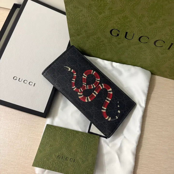 [BUNJANG] Gucci Snake Long Wallet Black / [풀구성] 구찌 스네이크 장지갑 블랙