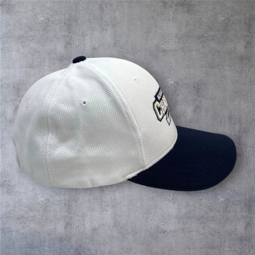 [BUNJANG] Doosan Bears 2016 Korean Series Champion Ball Cap (L) / 두산베어스 화이트 네이비 2016 한국시리즈 챔피언 볼캡 모자 L