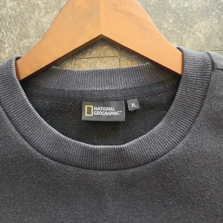 [BUNJANG] National Geographic Fleece Sweatshirt - XL / 내셔널지오그래픽 기모 맨투맨 블랙 -XL