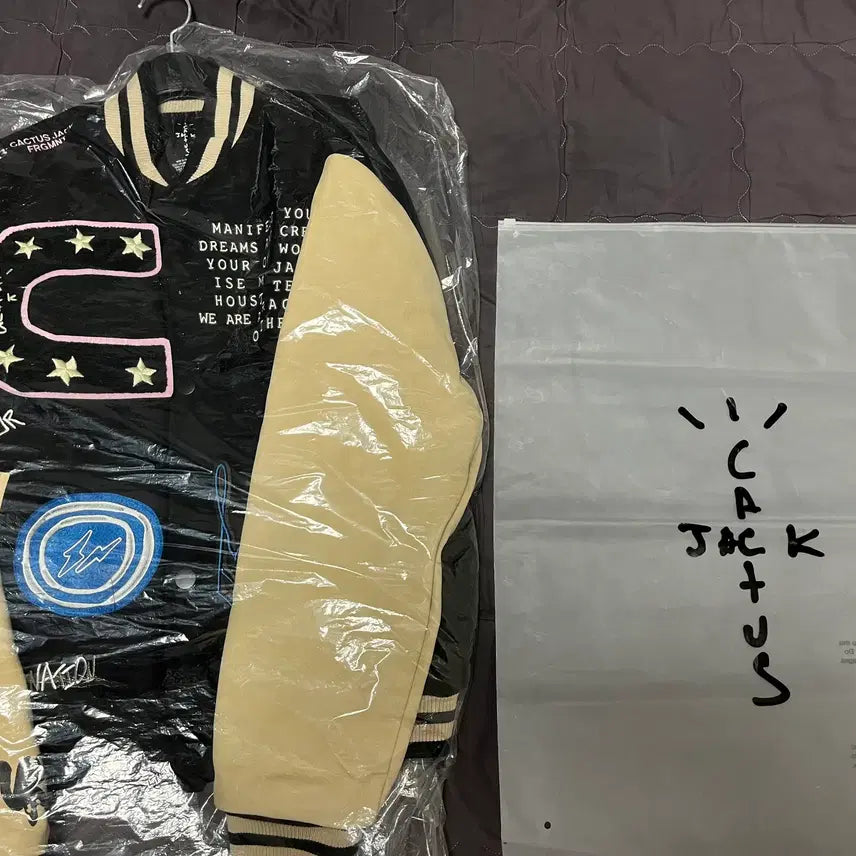 [BUNJANG] Travis Scott x Fragment Cactus Jack Varsity Jacket (Size L) / L / 트래비스 스캇 X 프라그먼트 캑터스 잭 바시티 자켓
