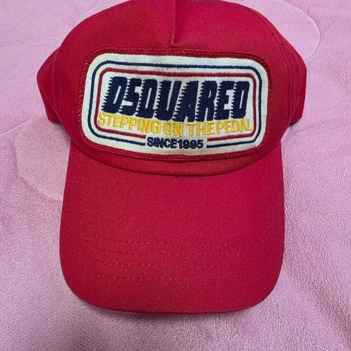 [BUNJANG] Dsquared2 Red Logo Patch Baseball Cap / 디스퀘어드2 레드 스테핑 온 더 페달 로고 패치