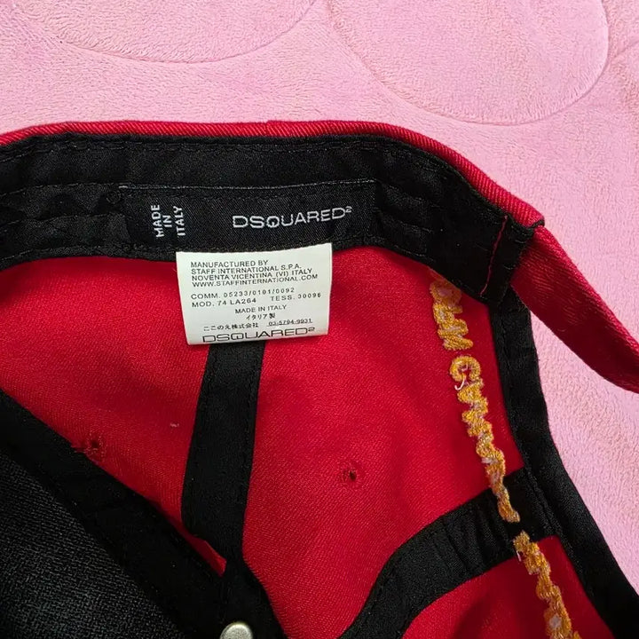 [BUNJANG] Dsquared2 Red Logo Patch Baseball Cap / 디스퀘어드2 레드 스테핑 온 더 페달 로고 패치