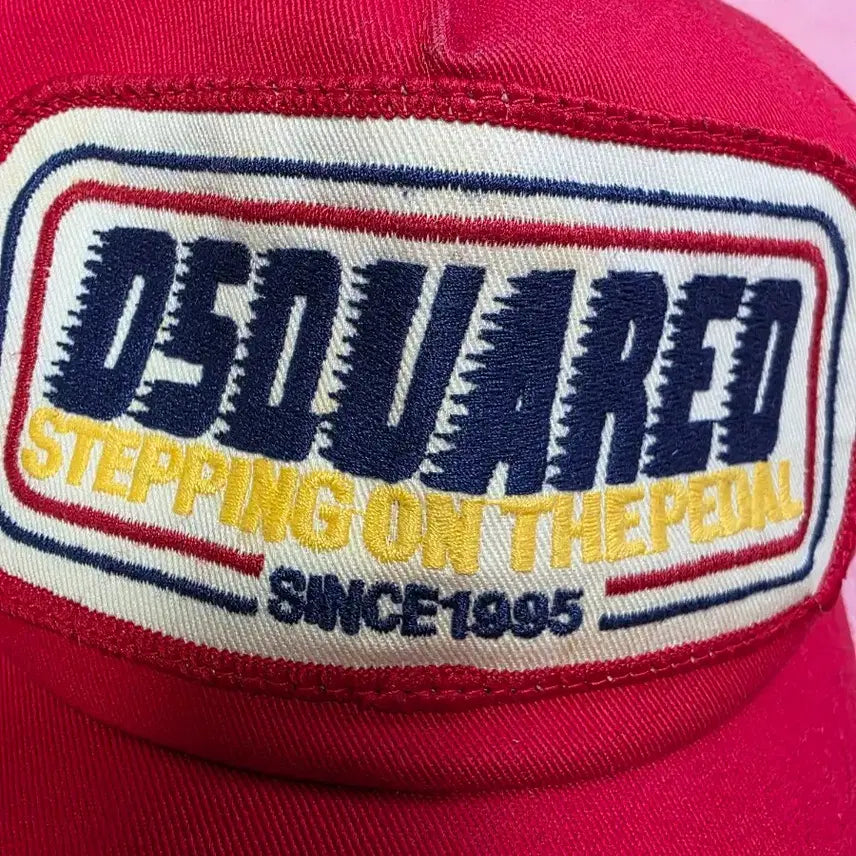 [BUNJANG] Dsquared2 Red Logo Patch Baseball Cap / 디스퀘어드2 레드 스테핑 온 더 페달 로고 패치