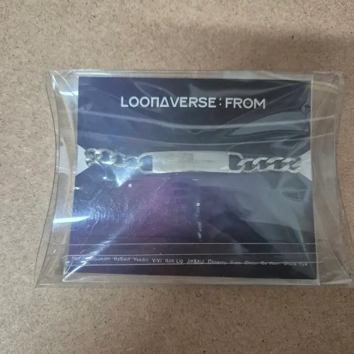 [BUNJANG] Loona Lunaverse Chain Bracelet / (미개봉)이달의 소녀 루나버스 체인 팔찌