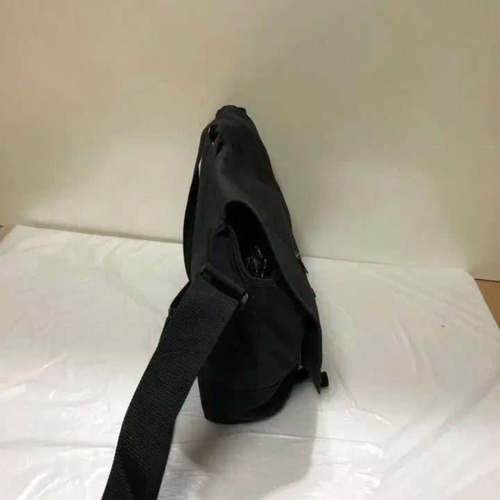 [BUNJANG] Carhartt Crossbody Bag / 칼하트 크로스백@9907