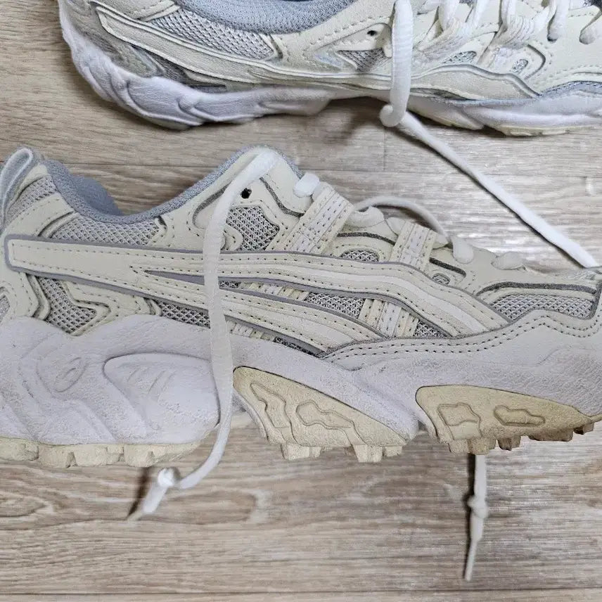 [BUNJANG] Asics Gel-Nandi 240 Sneakers / 아식스 젤난디 240