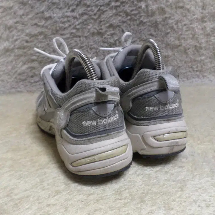 [BUNJANG] New Balance 878 Gray Sneakers / 후루룩구제 225 뉴발란스 878 그레이 운동화 중고 신발