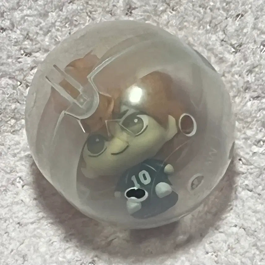 [BUNJANG] Haikyuu Hinata Shoyo Sitting Figure / 하이큐 푸칫토 오스와리 앉아있는 가챠 히나타