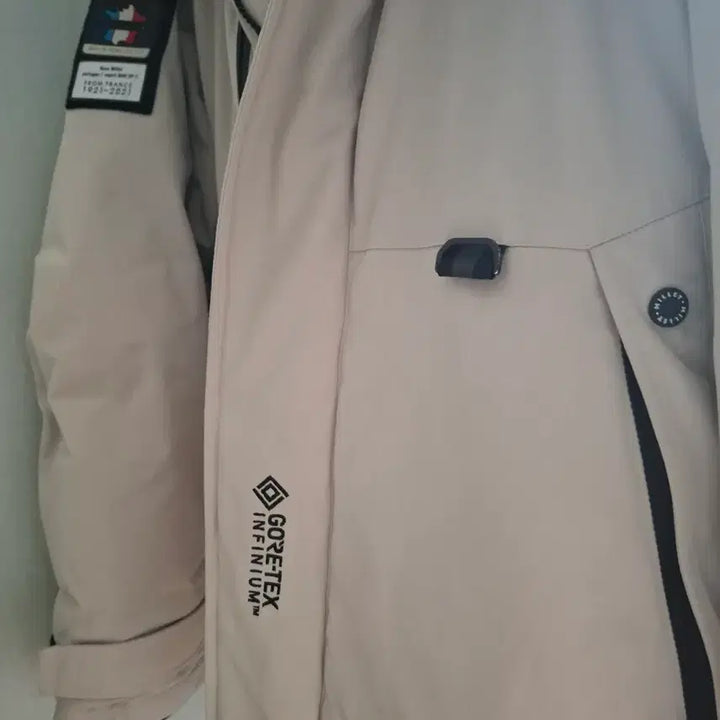[BUNJANG] Millet Gore-Tex Heavy Goose Down Padded Jacket (Size 105) / 밀레 고어텍스 헤비  구스 패딩 105