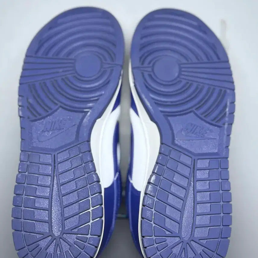 [BUNJANG] Nike Dunk Low Kentucky Blue Sneakers / 나이키 덩크 로우 켄터키 블루