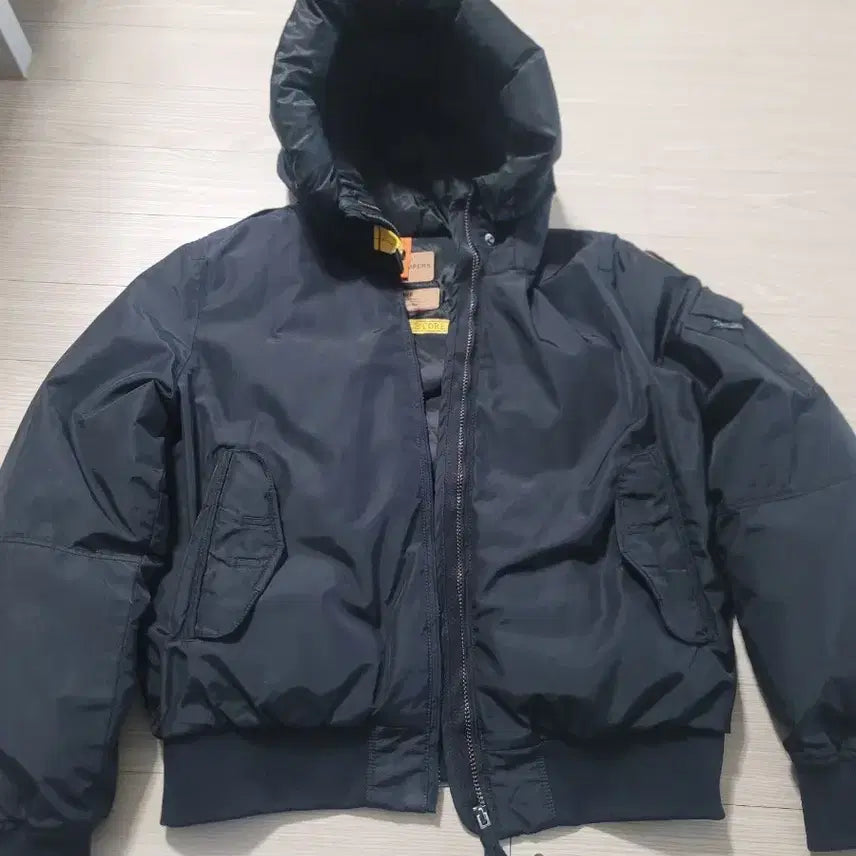 [BUNJANG] Parajumpers Gobi Black Hooded Puffer Jacket / 파라점퍼스 패딩 점퍼 블랙 후드 고비
