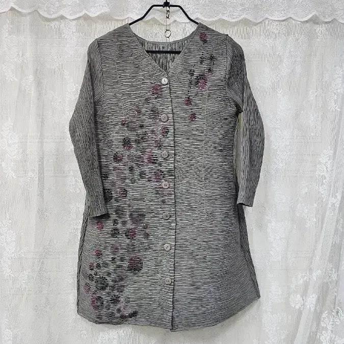 [BUNJANG] Pleats Floral Print Shirt Cardigan / 플리츠 플라워 프린팅 셔츠형 가디건