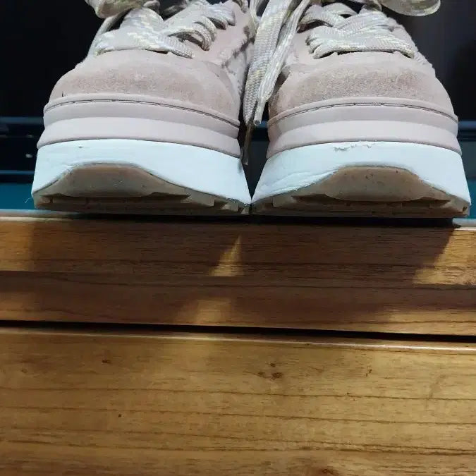 [BUNJANG] UGG Marine Lace Sneakers - 240 / UGG 마린.레이스. 스니커즈 .240