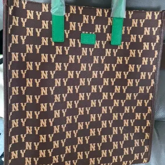 [BUNJANG] MLB Yankees New York Monogram Tote Bag / MLB엠엘비 모노그램 남여토트백 새상품 대박저렴히판매해요