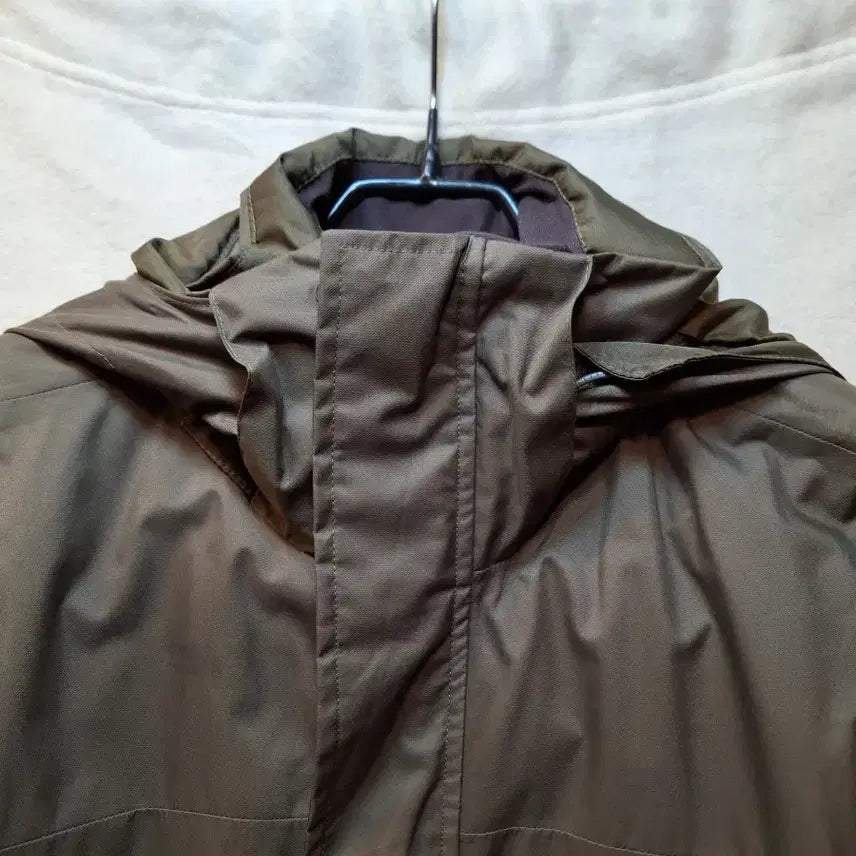 [BUNJANG] Adidas ClimaProof Khaki Hooded Windbreaker Jacket / 아디다스 clima proof 카키색 후드 바람막이 점퍼