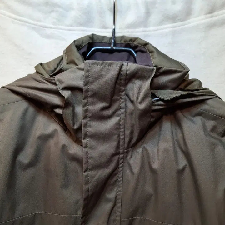 [BUNJANG] Adidas ClimaProof Khaki Hooded Windbreaker Jacket / 아디다스 clima proof 카키색 후드 바람막이 점퍼