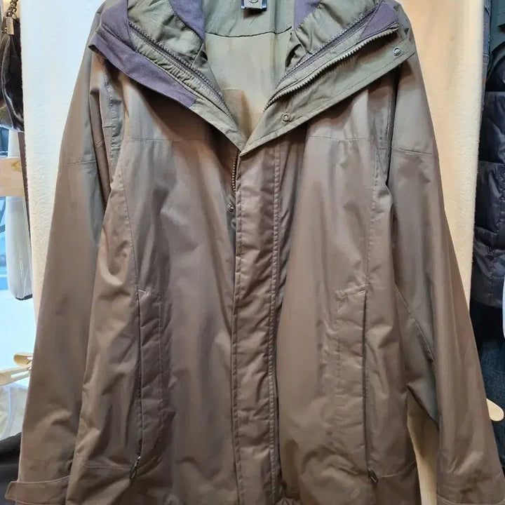 [BUNJANG] Adidas ClimaProof Khaki Hooded Windbreaker Jacket / 아디다스 clima proof 카키색 후드 바람막이 점퍼
