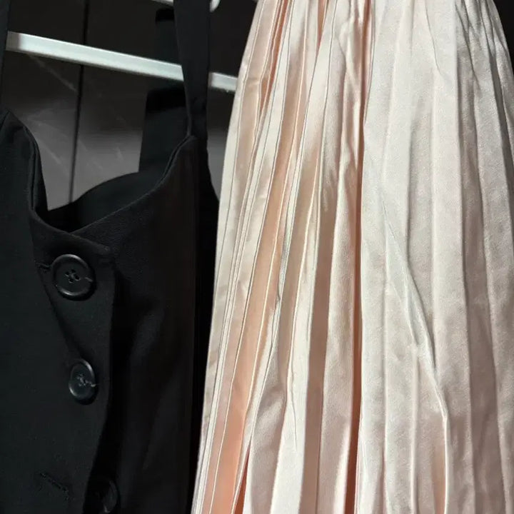 [BUNJANG] Vicinie Pleated Skirt Pink / 바이씨니 공작스커트 핑크
