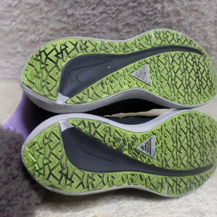 [BUNJANG] Nike Zoom Winflo 9 Shield Sneakers / 후루룩구제 245 나이키 줌 윈플로9 쉴드 운동화 중고 신발