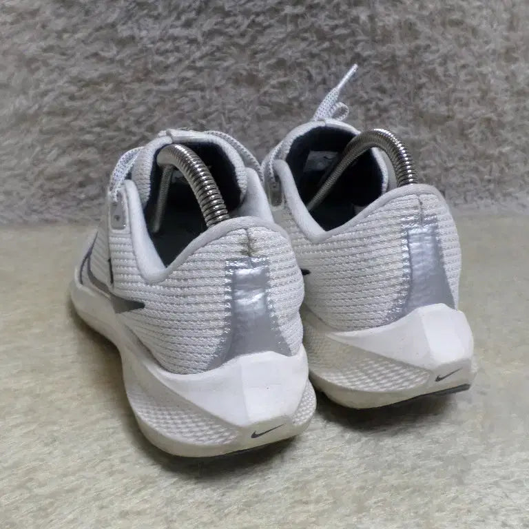 [BUNJANG] Nike Pegasus 40 White Running Shoes / 후루룩구제 245 나이키 페가수스40 화이트 운동화 런닝화 중고 신발