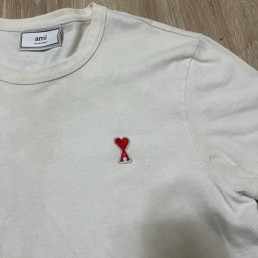 [BUNJANG] AMI Logo Embroidered T-shirt (M) / 아미 AMI 여성 로고 자수 반팔티 M(95)