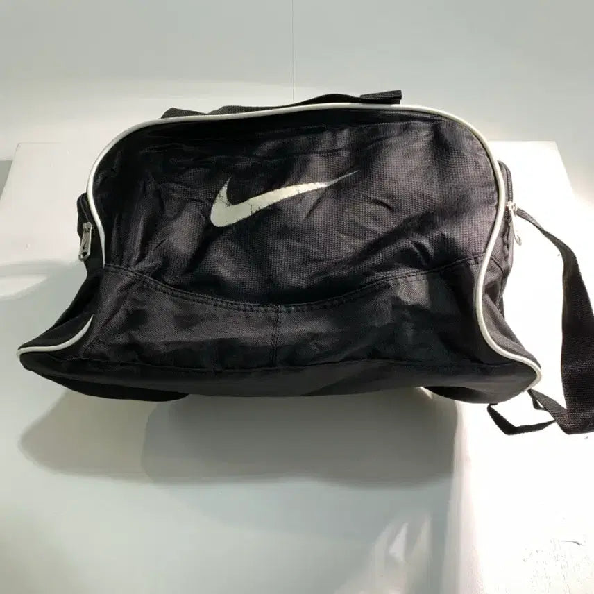 [BUNJANG] Nike Sports Duffel Bag B048 / 만원샵) nike 나이키 스포츠 더플백 B048