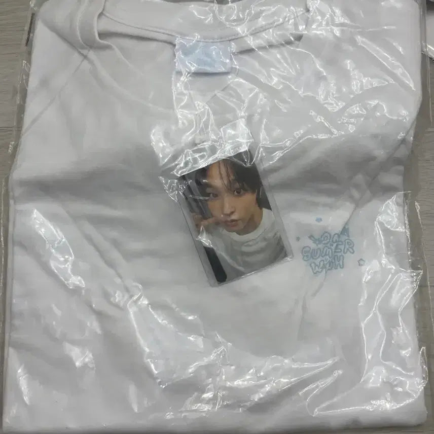 [BUNJANG] NCT WISH Riku T-shirt / 엔시티위시 전시회 md 리쿠 티셔츠 양도