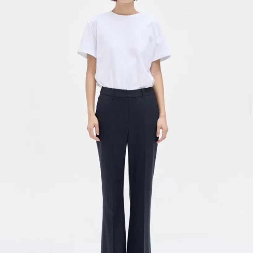 [BUNJANG] NilbyP Semi Wide Pants Navy Stripe / [닐바이피] 25SN Semi Wide Pants Navy Stripe
