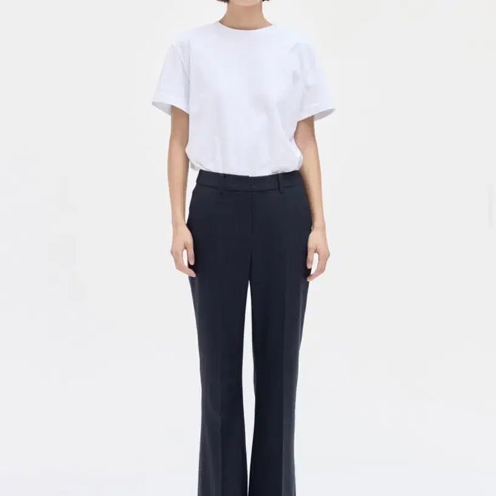 [BUNJANG] NilbyP Semi Wide Pants Navy Stripe / [닐바이피] 25SN Semi Wide Pants Navy Stripe