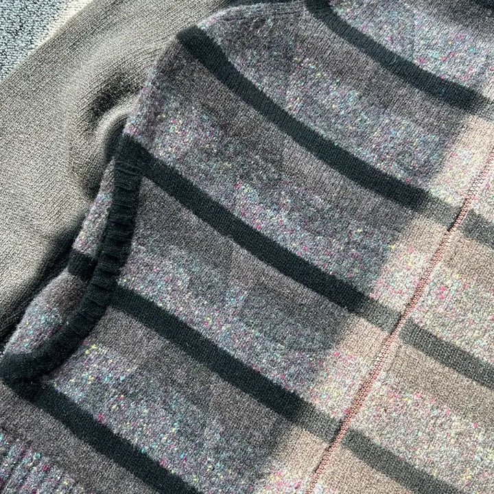 [SOLD OUT] 아르마니 진스 실루엣 니트 집업
