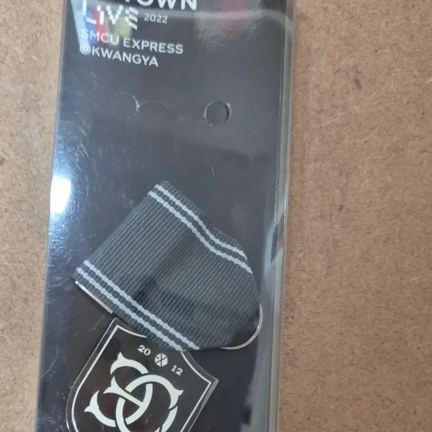 [BUNJANG] EXO Kai SMCU Emblem Badge / (미개봉)엑소 카이 SMCU 엠블램뱃지