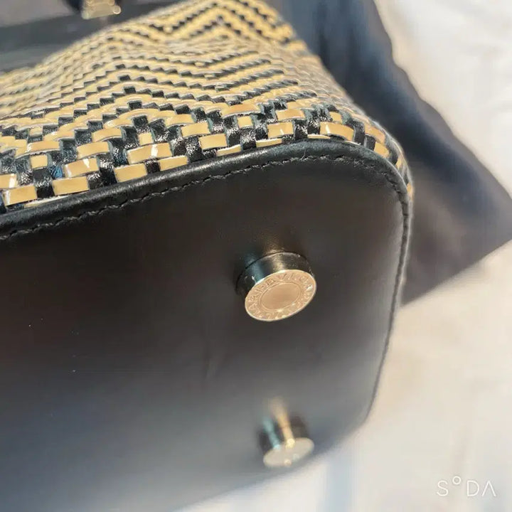 [BUNJANG] Bulgari Isabella Rossellini Tote Bag / 불가리 이사벨라 로셀리티 토트백