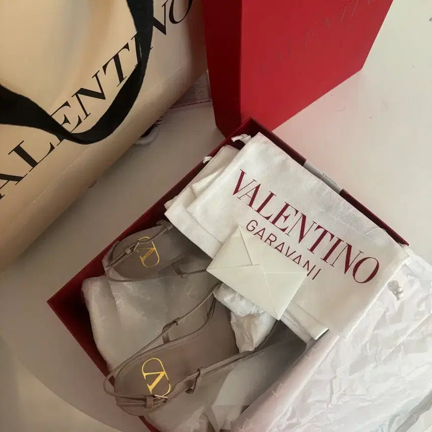 [BUNJANG] Valentino Garavani VLogo Slingback Pumps 36 / 정품. 발렌티노 Garavani V로고 슬링백 펌프스 36 새상품