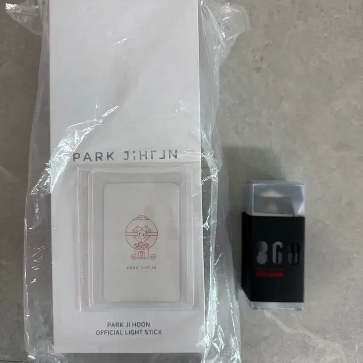 [BUNJANG] Park Jihoon Official Light Stick + Keyring Set (POB) Sealed / 박지훈 공식 응원봉 + 키링 세트 (특전포함) 미개봉 뽑봉 새상품