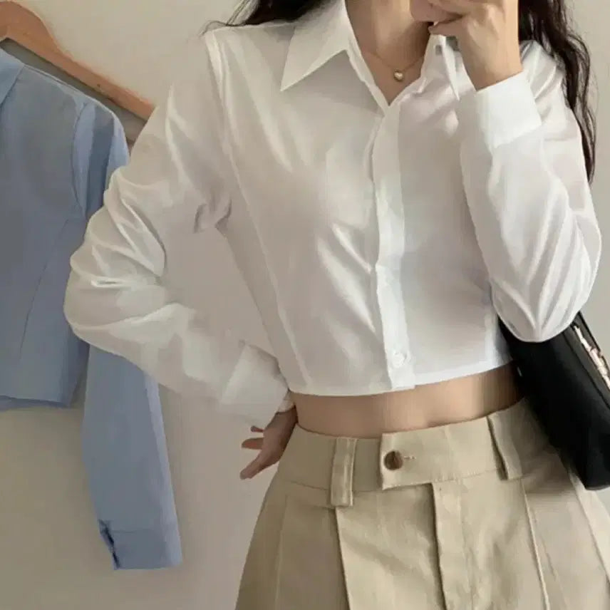 [BUNJANG] Cropped White Blue Shirt / 크롭 화이트 블루 셔츠