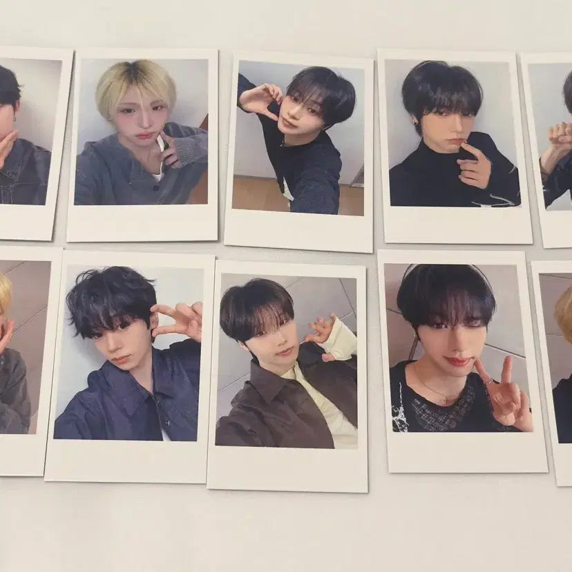 [BUNJANG] IDNTT Jump Up B Version Polaroid Photocard / 아이덴티티 idntt 점프업 b버전 포카 폴라로이드 미공포 판매 양도