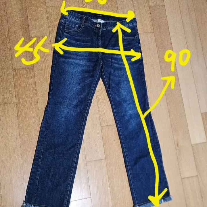 [SOLD OUT] 쉬즈미스 밑단예쁜 청바지 데님바지