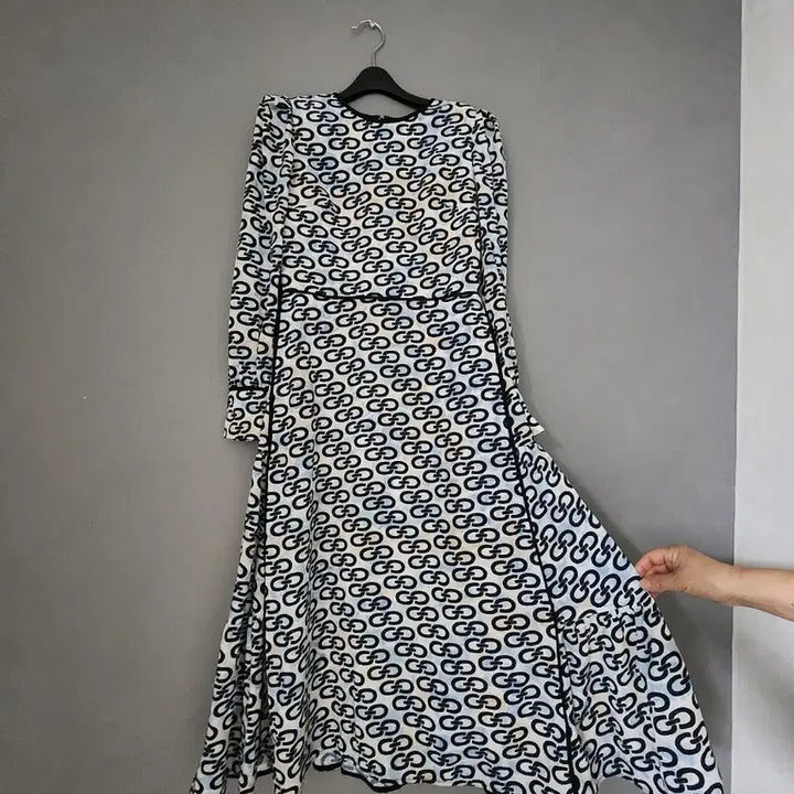 [BUNJANG] IZZAT Collection Pattern Long Dress / IZZAT Collection 패턴 롱 원피스