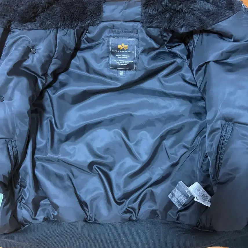 [BUNJANG] Alpha Industries N-2B Flight Jacket Black (Size M) / 알파인더스트리 N-2B 항공자켓 블랙 / M