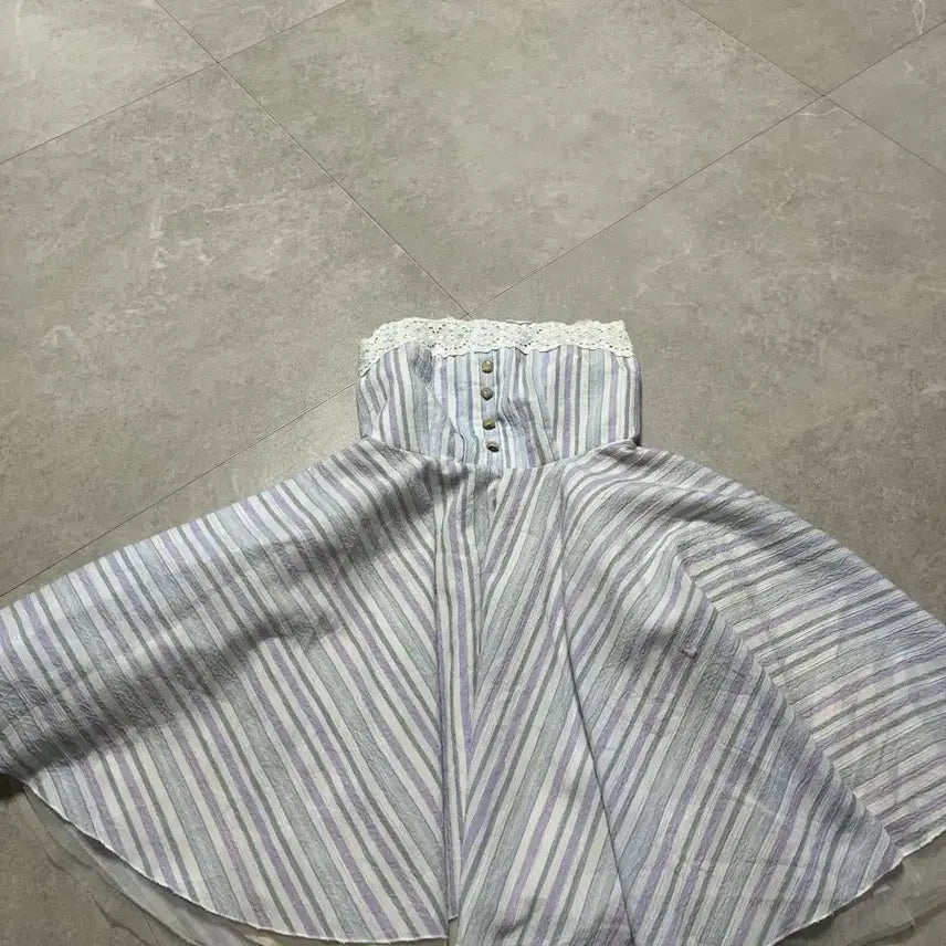 [BUNJANG] Imported Frill Lace Mini Dress / 수입 프릴 레이스 미니 탑 드레스
