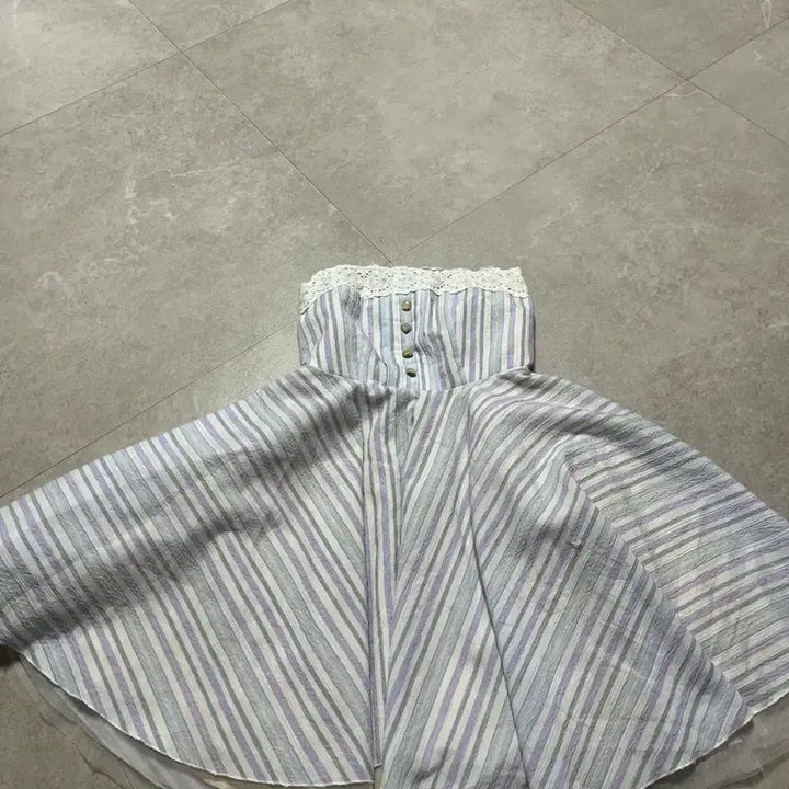 [BUNJANG] Imported Frill Lace Mini Dress / 수입 프릴 레이스 미니 탑 드레스