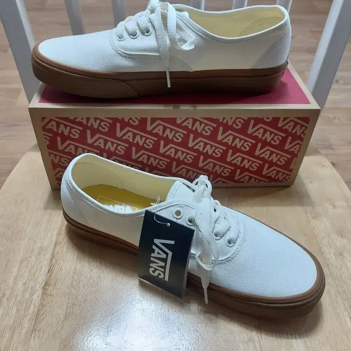 [BUNJANG] Vans Authentic Marshmallow/Gum Sneakers / 반스 어센틱