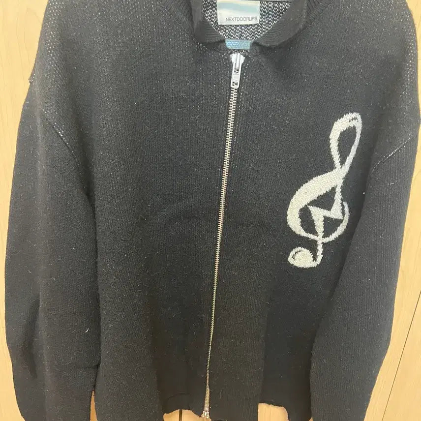[BUNJANG] Next Door Lips Knit Zip-Up L / 넥스트도어립스 니트 집업 L