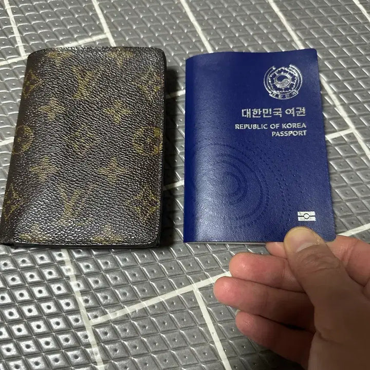 [BUNJANG] Louis Vuitton Monogram Bi-fold Wallet / 루이비통 반지갑