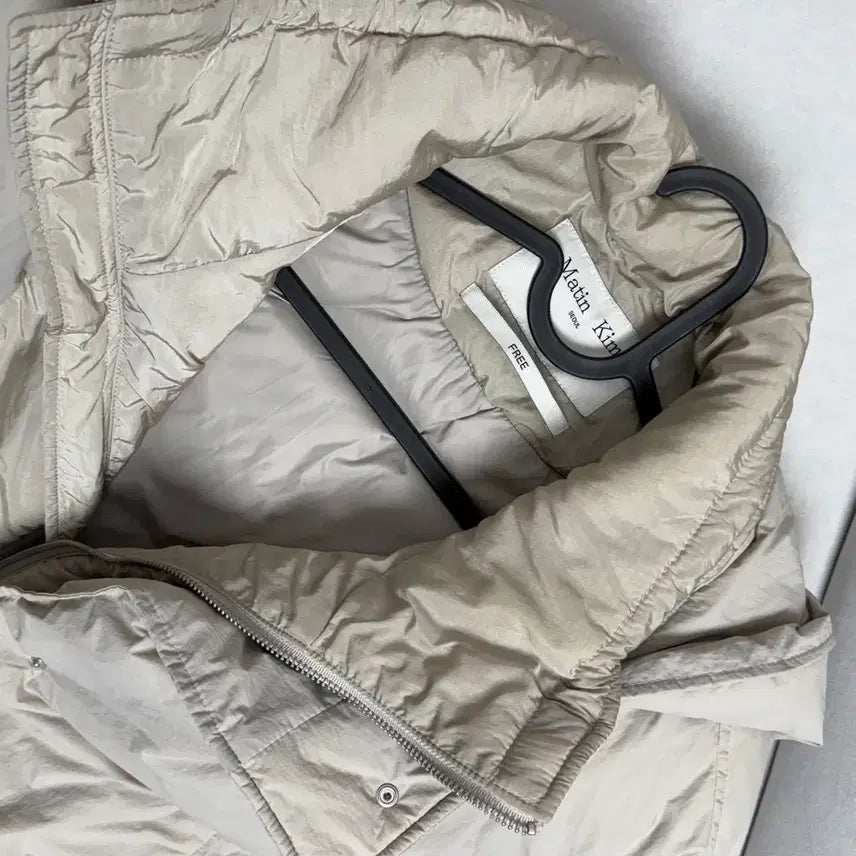 [BUNJANG] Matinkim Duck Down Padded Jacket / 마뗑킴 덕다운 패딩 새상품